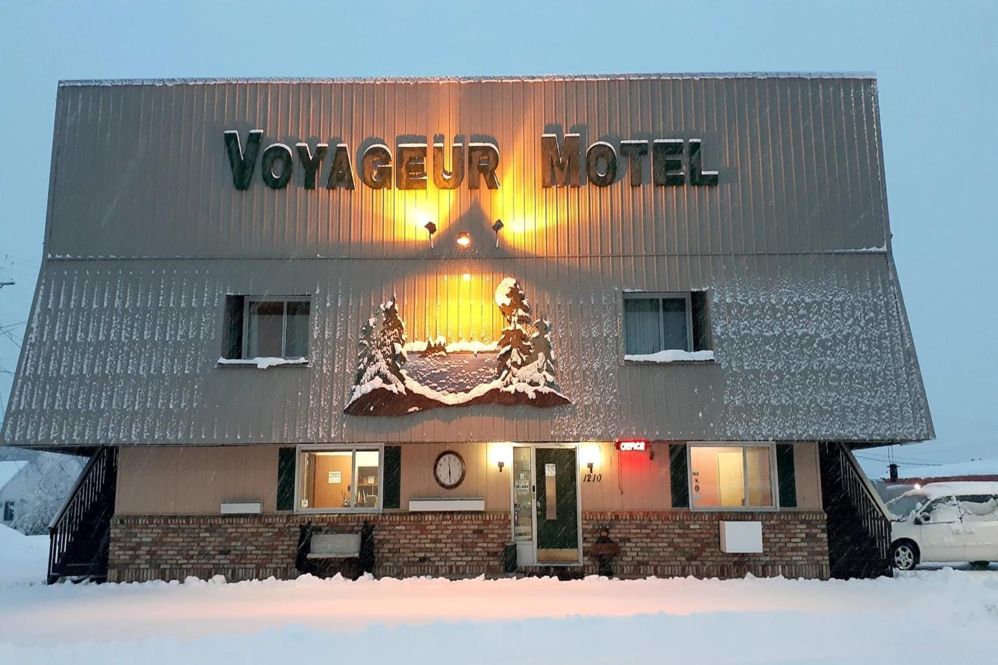 Love Hotels Voyageur By Oyo At International Falls Mn Esterno foto
