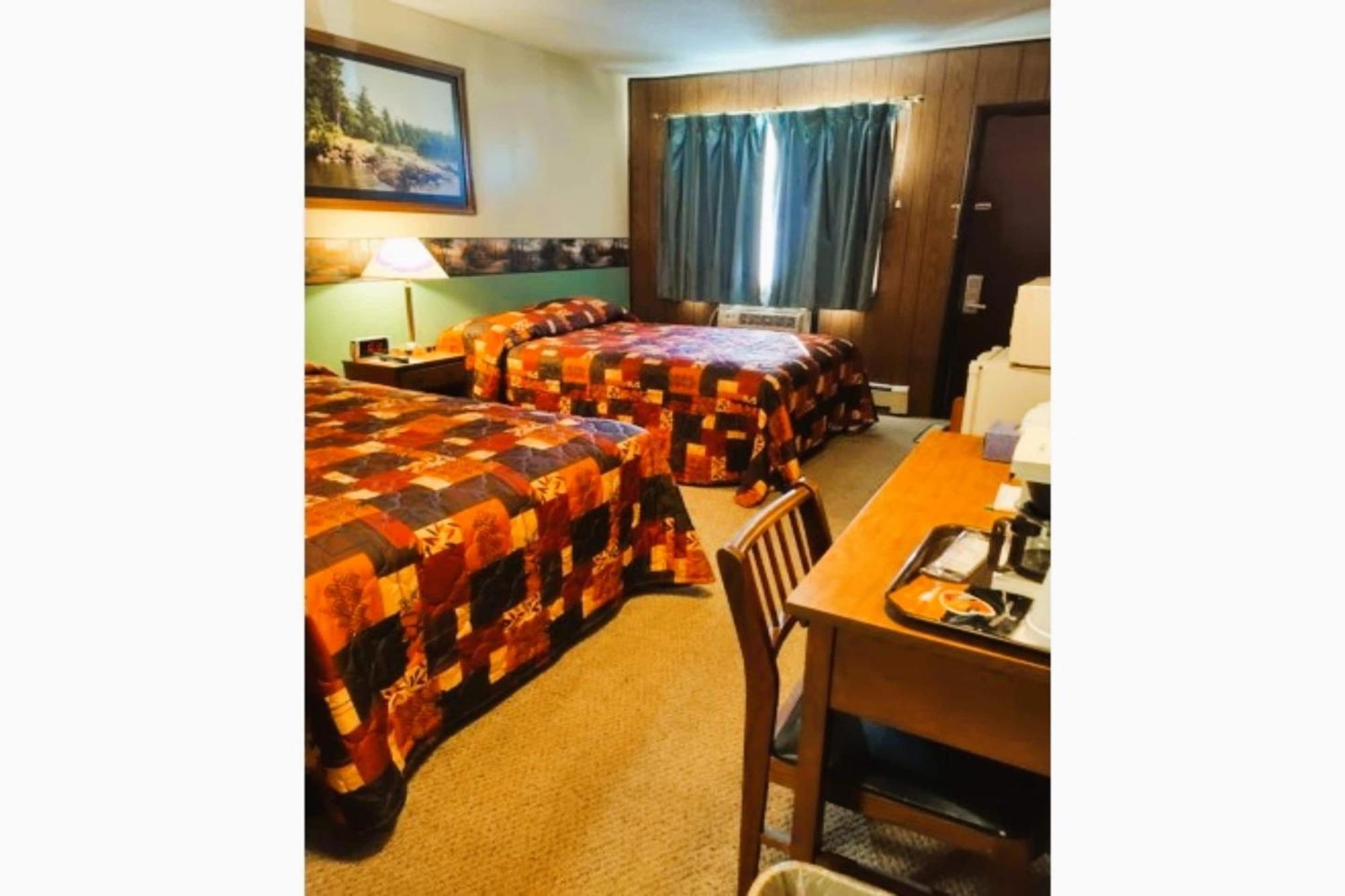 Love Hotels Voyageur By Oyo At International Falls Mn Esterno foto
